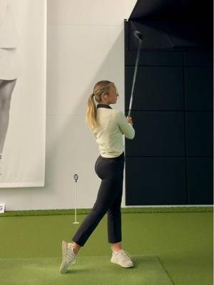 180 straighty 🤠 #golfing #golfgirl #golfoutfit #golflife #golfpractice #collegegolf #golfswing #golfshot 