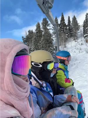 POV no one has rhythm #snowboarding#saltlake#utah#skitrip#trend#viral#skiing#snowboard#skibuddy#chairlift#parkcity#parkcityutah#snow#snowday 