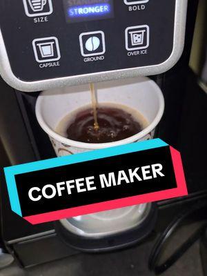 #coffeemaker #coffeemachine #icedcoffee #blackcoffee #coffeeloversoftiktok #singleservecoffeemaker #hotgt #coffeetok 