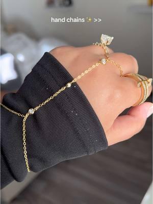 So pretty, waterproof and affordable ✨ #handchain #goldjewelry #evryjewels #evry #sparkle #goldjewelryaesthetic #imjustagirl #girlythings #waterproofjewelry #TikTokShop #tiktokshopfinds 