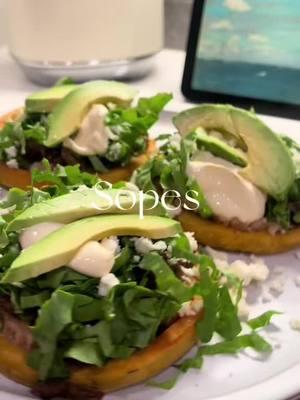 Sopes🥑 @Northgate Market #sopes#sopesdecarne#fypage#fyp#DinnerIdeas#sopesmexicanfood 