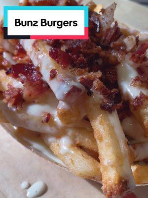 Bunz’s cheesy bacon fries are UNREAL!! Their cheese sauce is phenomenal and they use real, crispy bacon 😍 They’re located at The Village Market Food Hall in Paristown #cheesyfood #cheesefries #bacon #loadedfries #louisvillebites #louisvillefoodie #louisville #louisvilleky #louisvillefood #louisvillekentucky #louisvillefoodies 