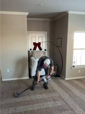 Snow day called for a carpet refresh @Dyson USA @Coleman😎                        #ocdproblems #carpetguy #carpetlines #hadtodoittoem #fypシ #ilikethatautisticman #homeimprovement #herewegoagain 