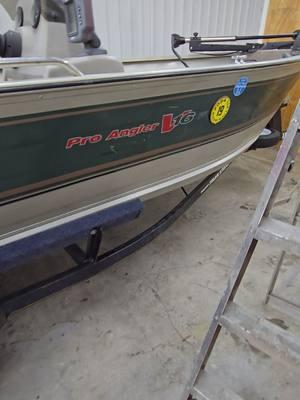 old tracker boat got a face lift ##24_7boats #tbnationoutdoors #fishtok #work #fishing #