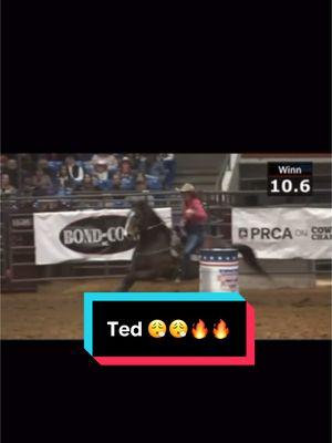 Ted running at one of the toughest winter rodeos and he held his own💪🔥🔥 #ted#letsrodeo#barrelracing 