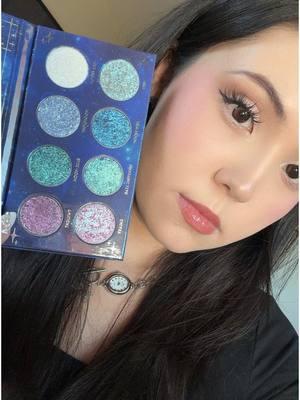 Yva expressions duochrome palette 🩵 literally so pretty! #sparklymakeup #duochromepigments #duochromemakeup #duochromeyeshadow #glittermakeup #eyeshadowpalette 