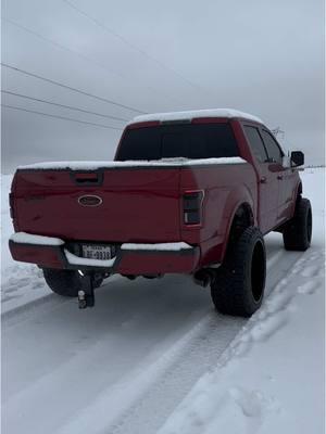 Let her play in the snow ❄️ #liftedtrucks #trucks #f150 #ecoboost #24x14 