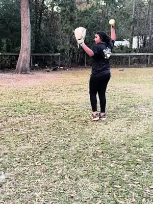 Working on resistance and staying stacked 💪🏽🥎 ##ivionnaadams #fyp #softball #pitcher #birminghamthunderbolts #travelball #springseason #baseball #grind #boltsboom #thunderbolts #fypシ゚viral #practice #practicemakesprogress #leader #pitcherlife #sports #athlete #atheletesoftiktok 