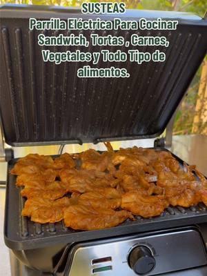 Parrilla eléctrica para cocinar sandwich, tortas, carnes vegetales y todo tipo de alimento. @SUSTEAS #susteas #grill #sandwich #indoorgrill #outdoor #cheflife #kitchengadgets #panini #parrilla #plancha #cocina #holiday #newyear #chrismas 