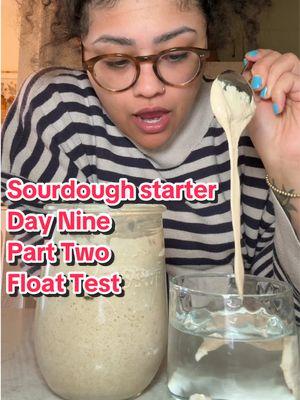 Help! Is this a good sign or no? #floattest #sourdoughstarter #sourdoughbread #sourdoughtok 