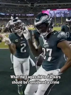 AJ reading a book mid game😭#smittyfx #eaglesfootball #eagles #nfl #quinyonmitchell #fyp #packers #mad #nflsunday #saquonbarkley #funny #mixtape #highlights #dariusslay #jordanlove #birds