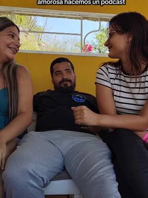 Nuestro podcast sería un éxito   #podcastclips #amigos #vida #amor #Love #vidaamorosa 