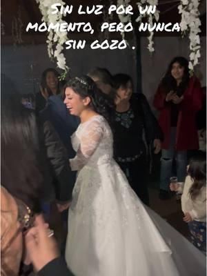 El Gozo de los hermanos #gozo #danzando #boda #apagon #musicahebrea #SinLuzPeroBrillamos