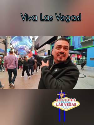 En "Las Vegas" #vergonio #lasvegas #sincity #fiesta #entretenimiento #paratii #ptp #paratiiiiiiiiiiiiiiiiiiiiiiiiiiiiiii #huizartv #elpolloyelfrijol #vivavegas #nevada #diversion #oldtownvegas 