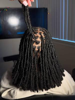 Signature style of mine 😍 #dmvfauxlocs