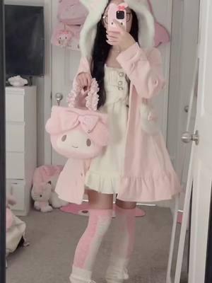 kitty :3 #coquette #coquetteaesthetic #dollette #dolletteaesthetic #jfashion #kawaii #lizlisa #himekaji #kawaiiaesthetic #kawaiifashion #aesthetic #mymelody #sanrio #sanriocore #hyperfeminine #princesscore #fashion #outfit #outfitinspo #fyp 