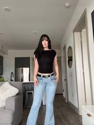 i’ve been so busy so here’s an old video 🍤 gonna be more active if tiktok doesn’t get banned 🥲  #drmartens #docmartens #OOTD #alt #softgoth #lowrisejeans #outfits #outfitinspo #drmartensjadon #viviennewestwood 