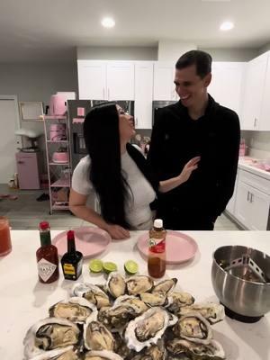 OSTIONES PREPARADOS RECETA EN CASA OYSTER BAR AT HOME #ostiones #ostionespreparados #ostionespreparados🦪 #ostion #oysters #oystershucking #oysterpearl #seafoodmukbang #mukbang #mexicanfood #mexicantiktok #mexicanaenusa #comidamexicana #comidamexicana🇲🇽 