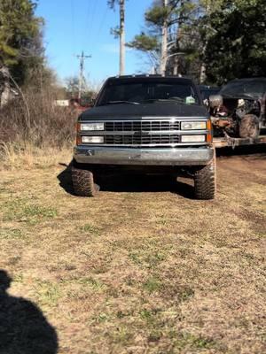 What is a man when his love has cold ?#_jarrettharvey_ #fyp #obs #chevy #trucktok 