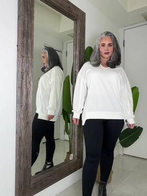 🖤🤍🖤 la prenda básica oversized que no puede faltar en nuestro clóset. #oversized #oversizedsweatshirt #tunic #casualoutfi #lightweight #curvy #ropalinda #mujeresbonitas #boho #foryou #parati @Anrabess Fashion 