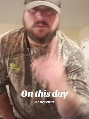 #onthisday #kywolflickfam #andrew8019 #weloveandrew #magicandrew #kyhollerboyz #dirtysouthboys #dadbod #4yp #smile #positivity #over40 #vibes #feature #trending #trend 