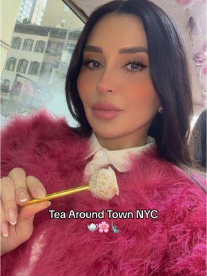 Ready for a cozy ride through NYC? 🫖🌸🗽 @Tea Around Town® is the perfect blend of sightseeing and indulgence!  Enjoy an afternoon of stunning views and the cutest (and most unique!) afternoon tea experience in the city. From delicious treats to iconic landmarks, it’s the ultimate way to sip and see the best of New York!  👉🏼 use code “JENHAVA5” for 5% off at checkout when booking your experience.  #TATHOTteaDay #TeaAroundTownNYC 