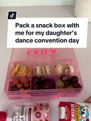 Pack a snack box with me for my daughters first Dance convention of the season.  ##dancersoftiktok##momlife##MomsofTikTok##minidancer##tinydancer##danceconvention##dancemom##dancemoms##dancefood##packlunchwithme