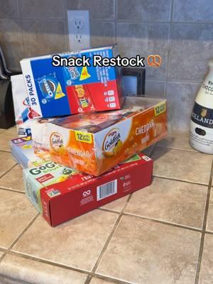 Love restock days 🫶🏼  #restock #snacks #targetgroceries #organization #asmr #organizingtiktok #fyp #foryou #pantryorganization #reset #restockasmr 