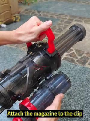 How to change the magazine of water gun.#watergun #waterfight #watersplash #watertoy 