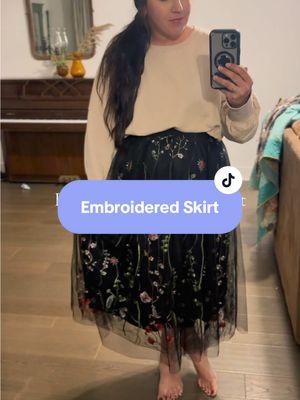 Such a pretty skirt 🤍 #floral #floraloutfit #skirt #skirts #skirtoutfits #skirtcheck #TiktokShopJumpstart #TiktokShopLoveAtFirstFind #fashionlookbook 