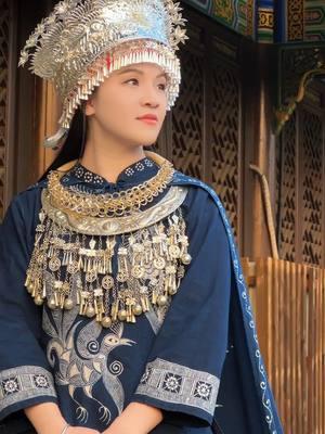 #苗族 #miao #hmong #苗族姑娘 #少数民族 #hmongclothes #苗族服饰 #中国 #hmoob #民族服饰 #hmongtiktok #苗族文化 #khaubncaws #hmonggirl #蜡染 #batik #hmongbatik 