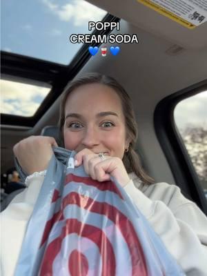 Finally got my hands on the new @Drink Poppi flavor, CREAM SODA!!!  💙🥤💙🥤💙🥤💙🥤💙 #poppi #creamsoda #poppireview #poppisoda #creatorsearchinsights #productreview