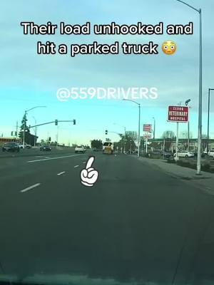 it was a nice truck too 😭 #fyp #instantkarma #instantkarmadriving #dashcam #baddriversoftiktok #dashcamvideos #baddriver #559 #karma #fresno #onthisday 