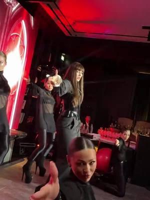 BANG! BANG!!!💥 Любимые😍 моменты песни 🎶 @Maruv  #MARUV #maruvofficial #Love #maruv #рек #top #evrovision #bang #drunkgroove #dance #bangchallenge #sirensong 