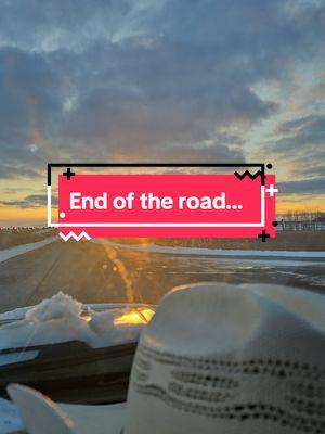 #theend #endoftheroad #goodbye #theleprechaun #makeamericahoodlessagain #legendsneverdie #cowboy #sunset #emeraldqueen #ladyluck #themistress #smurfette #cabover #cattlecartel #bullhauler #kenworth #oldiron #tiktok #endofanera #tilnexttime #family #friends #trucking #truckinglegends #mcginnesstrucking #littleleprechauns #usa #reefergang #hopperbottommafia #partybus #partyboat #lakewinnebago #drinkwisconsinbly #wisconsincheck #foryoupage #wisconsin #keepermovin #viral #famous @Schoolz Out Party Busses @The Naked Fish @The Leprechaun Backup 