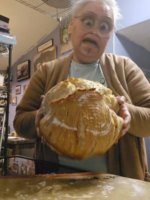 I can cry for my first sourdough bread. haha #dellahoya #firstsourdoughbread #sourdoughbeginner #sourdough #fyp #tiktokviral #crying 