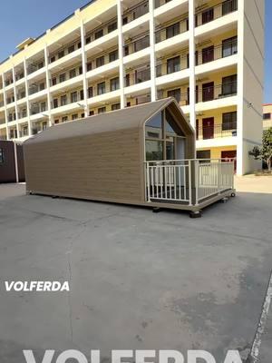 This is Volferda's small house, featuring easy installation and a simple appearance. Many guesthouse owners have chosen this model. If it were you, how would you choose? 📱 WhatsApp:+852-46489111 WhatsApp：wa.me/85246489111 Email: Jenny@volferda.com #tinyhome #tinyhouse #resort #Volferda #CompactLiving #MicroHome #ModularHomes #OffsiteConstruction #InstallTeam #FastInstallation #VacationRental #InnovativeBuilding #ModularHousing