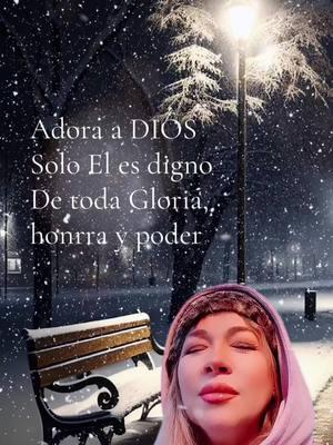 #CapCut #ackwomen #adoracioncristiana #Algo eta cayendo aquí es tan fuerte sobre mi, mi s manos levantaré y su gloria tocare 