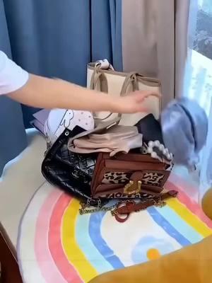 This bag hanger organizer is a must-have for home storage! 👜✨ Not only can it hold bags, purses, hats, but also scarves, saving space and keeping your home tidy! It’s the perfect solution to clutter, making storage easy and stylish. #HomeEssentials #PracticalGoodies #BagStorage #HomeOrganization"