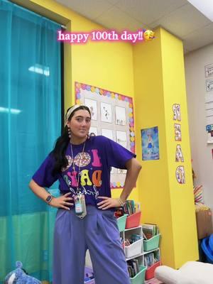 100 days of 2nd grade🥹 #100thdayofschool #teacherootd #teacher #TikTokShop #halara #secondgrade #elementaryschool 