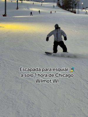 Escapada de 1 día para esquiar a solo 1 hora de Chicago!  El precio de los tickets es $105 dlls si los compras online o $117 dlls si los compras en el lugar! Wilmot Mountain Ski Resort, Wisconsin  #wilmot #wilmotski #wilmotmountain #ski #esquiarcercadechicago #skichicago #chicago #chicagoskii 