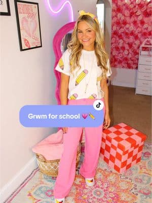 And we’re back 💗✏️ #grwm #grwmforschool #gdwm #getdressedwithme #teacher #teachersoftiktok #teachertok #teacherootd #teacheroutfit @Really Rex Boutique 