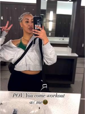 😂💪🏼The gym is just a big kids playground fr . . . . . #explorepage #explore #fyp #calisthenics #calisthenicsbeginner #fingerwaves #gymgirl #workout #fitnessmotivation #lol #gymrat #gymfun #pov #foryou #lsit #handstand