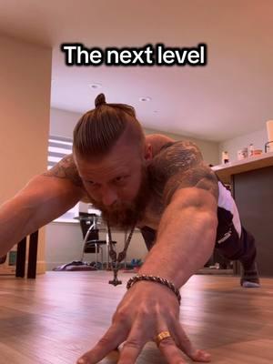 If planks have become too easy…time to level up! #plankchallenge #abworkout #coreworkout #sixpack 