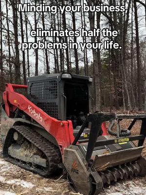 👍🏻👍🏻👍🏻👍🏻#fyp #viralvideo #relatable #bluecollar #work #mulching #trees #treeservice #kubota #woodworking 