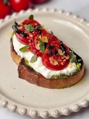 Tomato toast #toastrecipes #toastidea #tomatotoast #creatorsearchinsights 