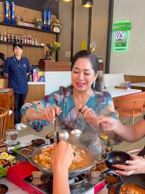 တီစိုးနဲ့အတူ ဟော့ပေါ့ ပူပူလေးစားမယ် 🥰#food #mrchef