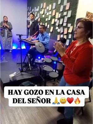 ESE PROBLEMA SE VA EN EL NOMBRE DE JESÚS!!! IGLESIA VELANDO EN ORACIÓN EN HOUSTON TX #houston #culto #iglesia #templo #jesus #bendiciones #corito #alabanza #amen 