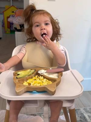 Yogurt and avocado is the messiest combo! #blw #babytok #babyeating #avocado #babytiktok #breakfast #messy #babymukbang 