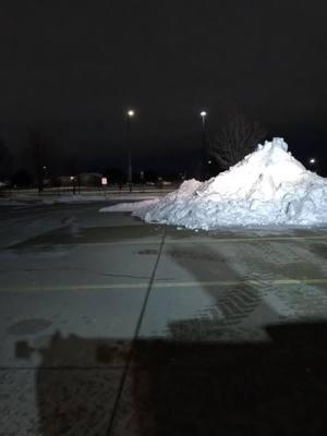 Going to build a monster sledding hill #snowhauling #snowremoval #winter #snow #heavyequipment #michigan 